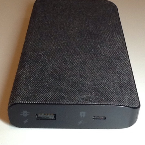 Mophie powerstation USB-C XXL external battery - Picture 4 of 7